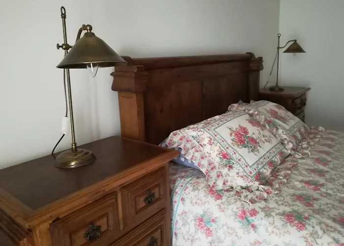 Casa Ribeira De Pera בית חווה *