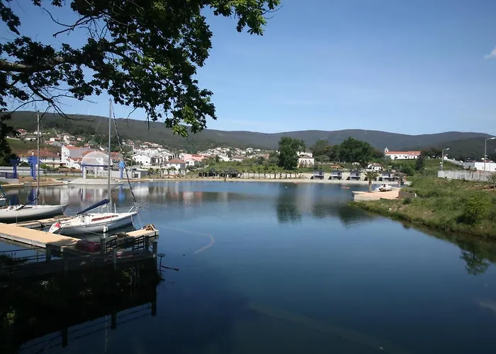 Casa Ribeira De Pera