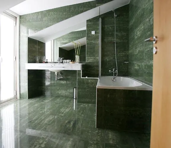 Casa Ribeira De Pera קסטניירה דה פרה