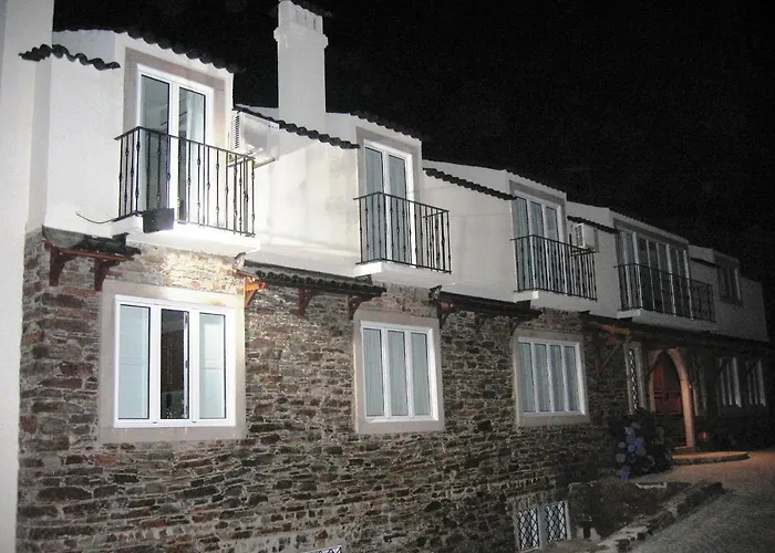 Casa Ribeira De Pera בית חווה קסטניירה דה פרה