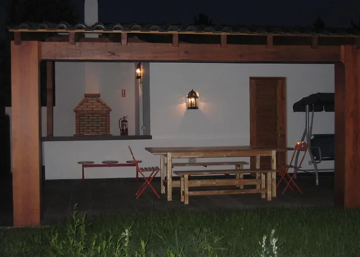 Casa Ribeira De Pera קסטניירה דה פרה